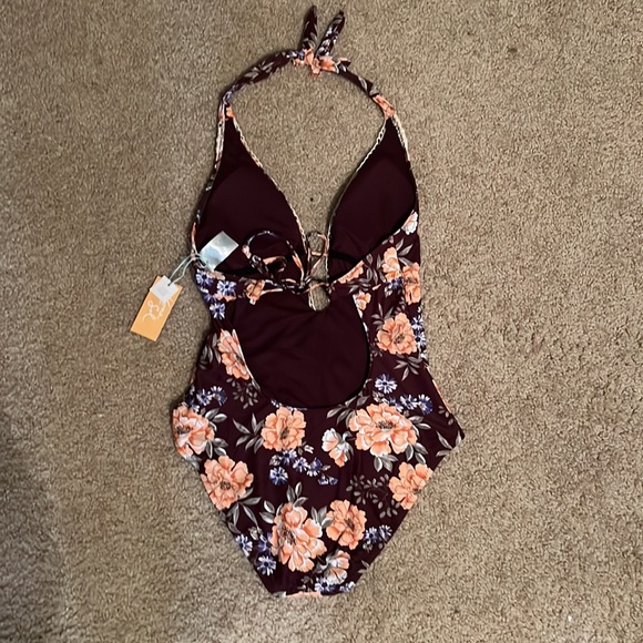 Kona Sol Floral Crochet One Piece swimsuit Spring break - Picture 4 of 7